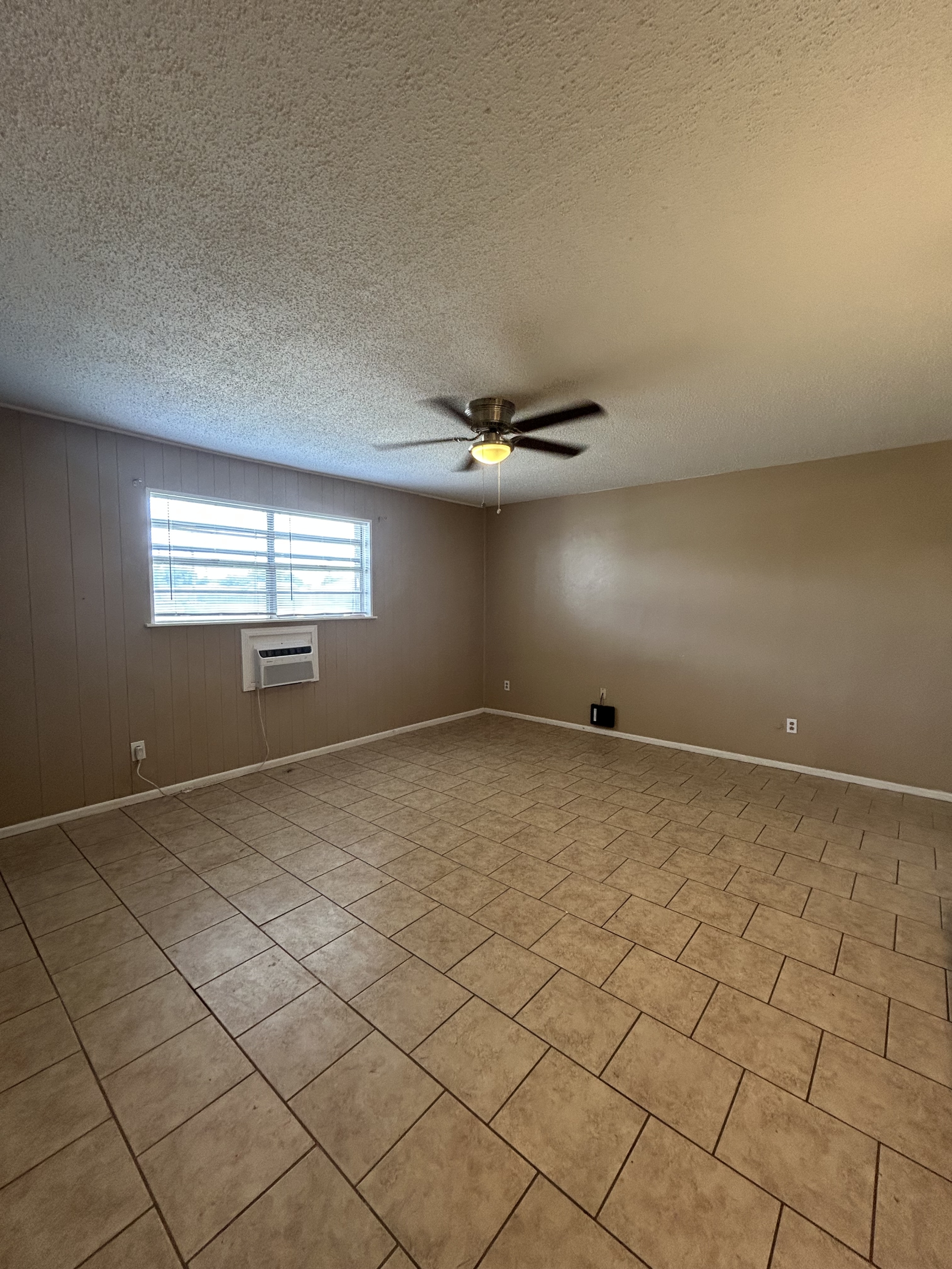 124 Temple Avenue - 2